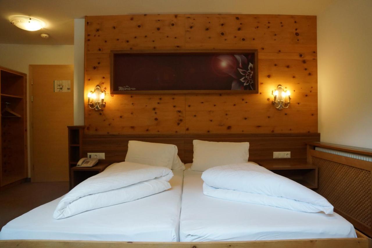 Hotel Alpina Ischgl Eksteriør billede